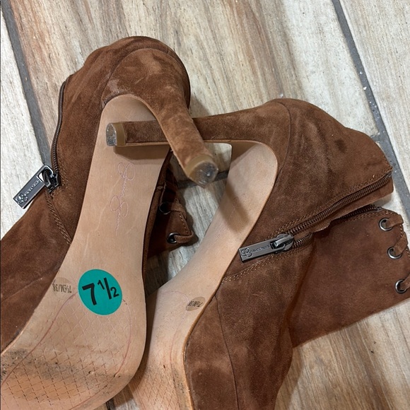 Jessica Simpson Brown Ankle Booties with Chic Appeal - Picture 6 of 13